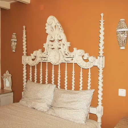 Tiles Square - Exquisite Bica Apartman *