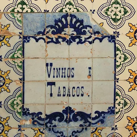Tiles Square - Exquisite Bica * Lisboa